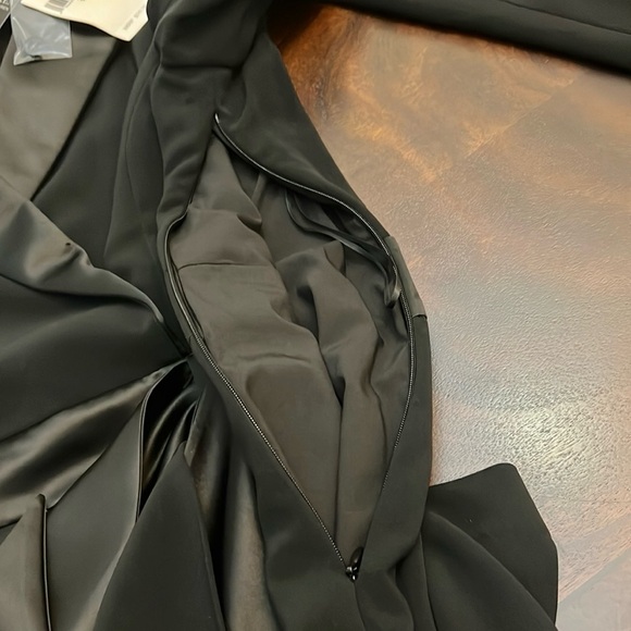 Lauren Ralph Lauren Crepe Long-Sleeve Cocktail Dress - Picture 16 of 17